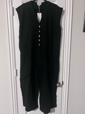 Annie Black Sleeveless Button-Front Jumpsuit